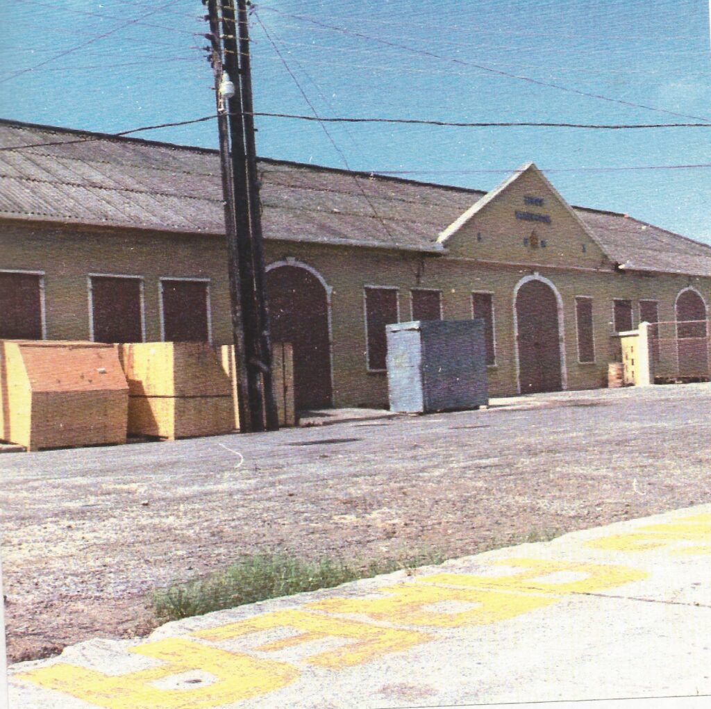 This photo shows King’s Warehouse in the 1980s.
